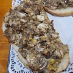 Tosta de revuelto de boletus